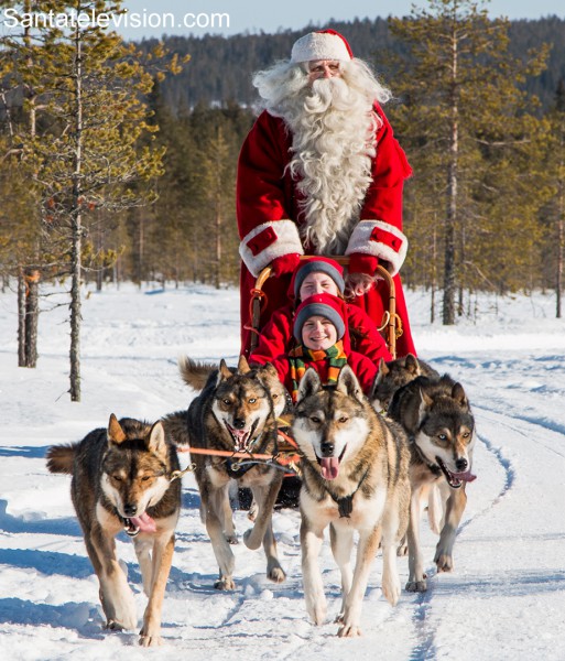 santa-claus-husky-dogs-rovaniemi-lapland-finland-huskies-513x600