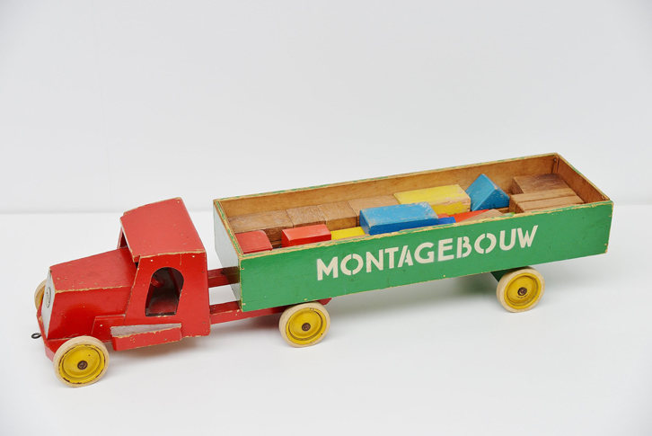 mid-mod-juguetes-vintage-camion-cubos