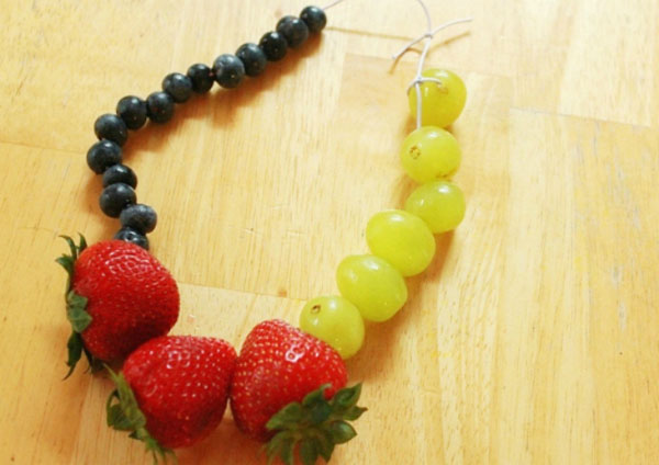 collar-con-frutas