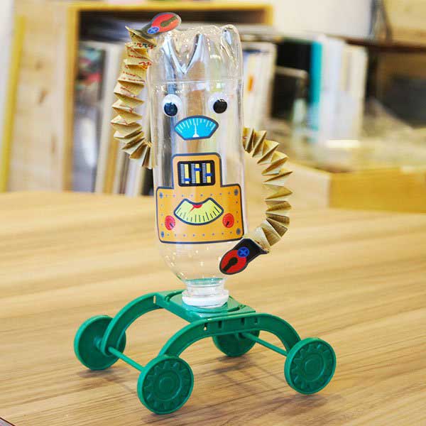 manualidades-infantiles-botella-robot